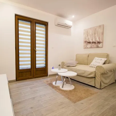 Apartment Ariston *